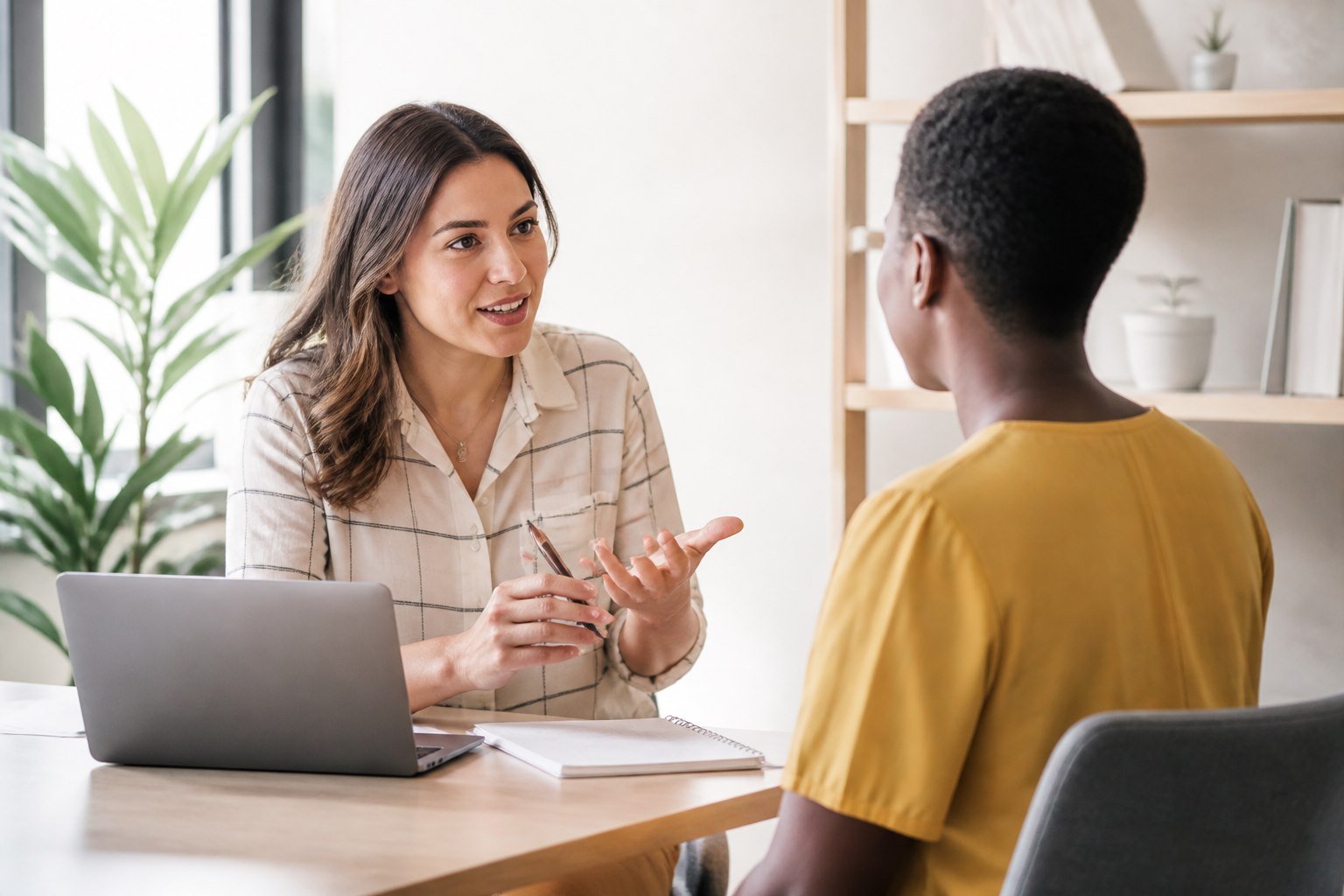 Multilingual Recruitment Advisor